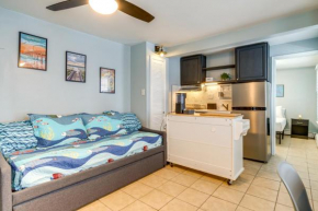 Less Than 1 Mi to Boardwalk and Beach Access Ocean City Apt!